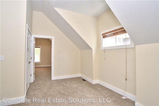 Building Photo - 3 br, 2.5 bath House - 1025 Dawson St.