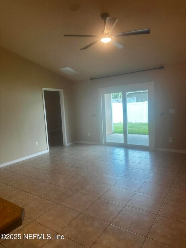 Building Photo - 45157 Ingleham Cir