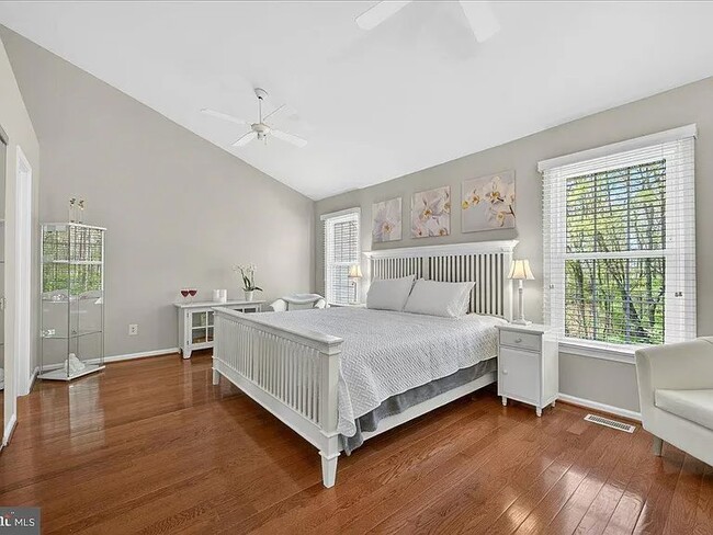 Building Photo - 14083 Betsy Ross Ln