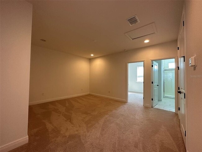Building Photo - 15095 Mayberry Dr