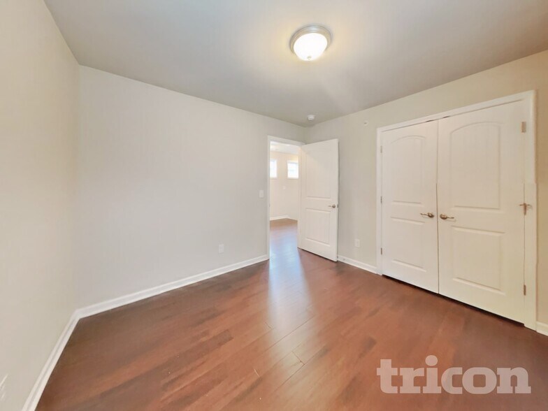Building Photo - 314 Imperial Ct