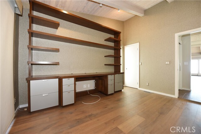 Building Photo - 1110 Katella St