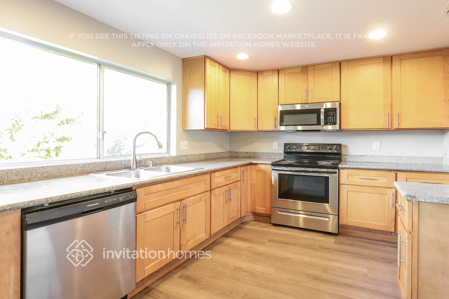 Building Photo - 1120 Whipporwill Way