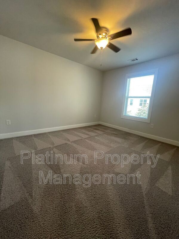 Building Photo - 2312 Echelon Ln