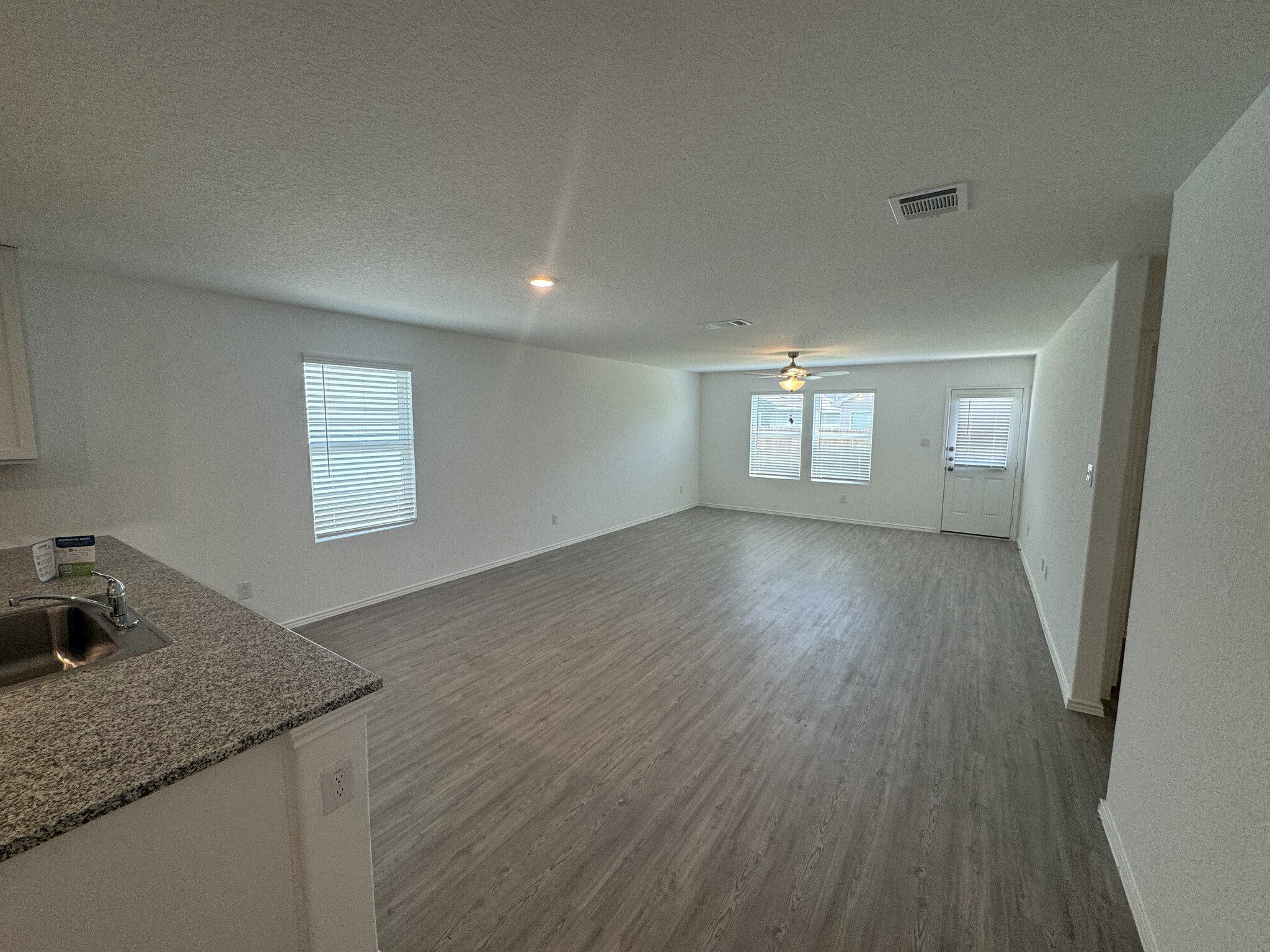 Building Photo - 1155 Barbarosa Rd