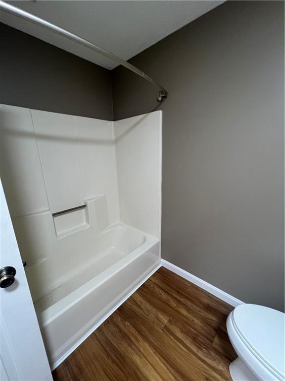 Building Photo - 728 Beverage Hill Ave