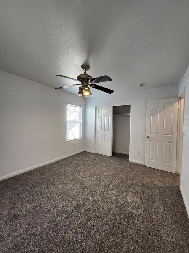 Building Photo - Beautiful Yuba City Home