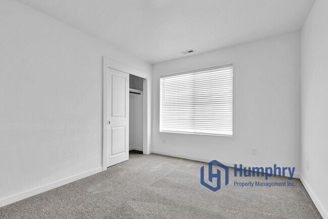 Building Photo - Brand New Home in Desirable Eagle