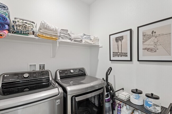 Building Photo - 9548 Greenley Pl