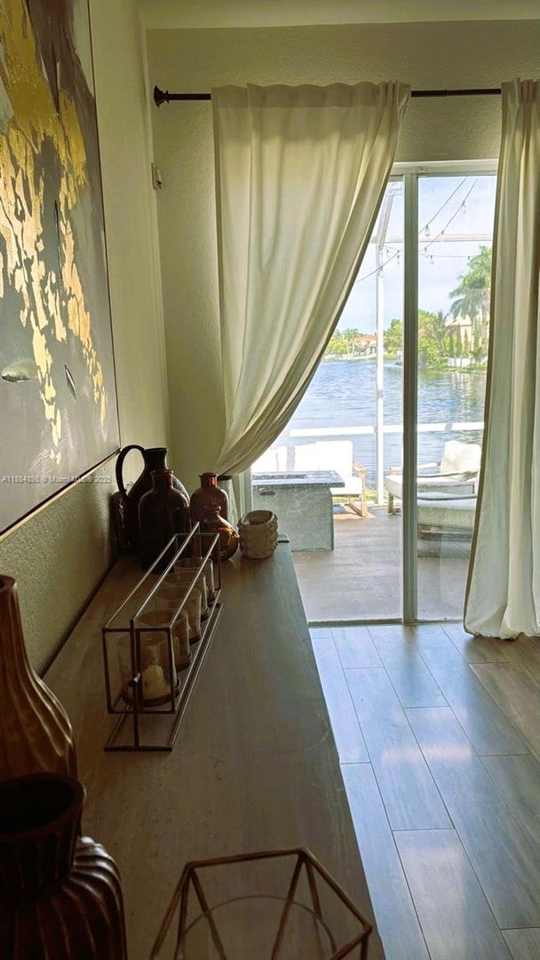 Building Photo - 3015 SW 135th Ave