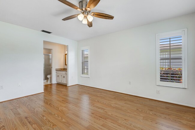 Building Photo - ** LAKEWOOD ** 3 BED / 2 BATH / GARAGE - SINGLE FAMILY HOME - GREAT LOCATION! - PET OK - ANNUAL R...