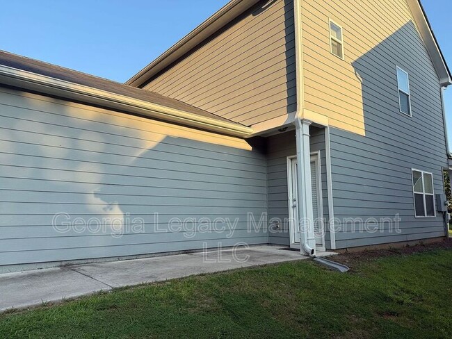 Building Photo - 1272 Towne Square Ct