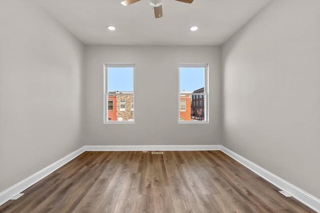 Building Photo - 2429 Ashland Ave