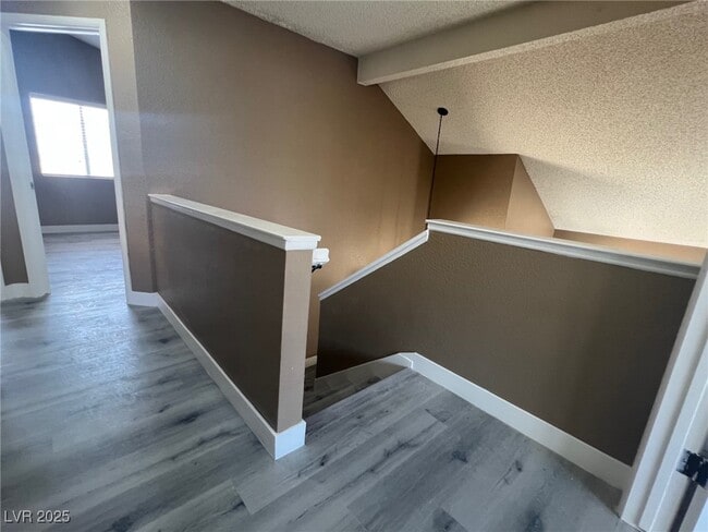 Building Photo - 1368 Torington Dr