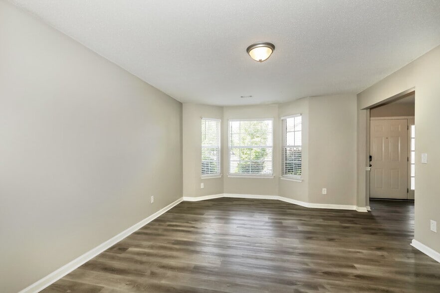 Building Photo - 936 Brisley Cir
