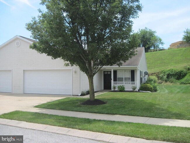 Building Photo - 7014 Seneca Ridge Dr