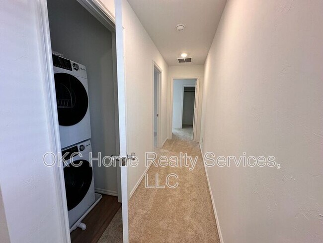 Building Photo - 3307 NW 148th St