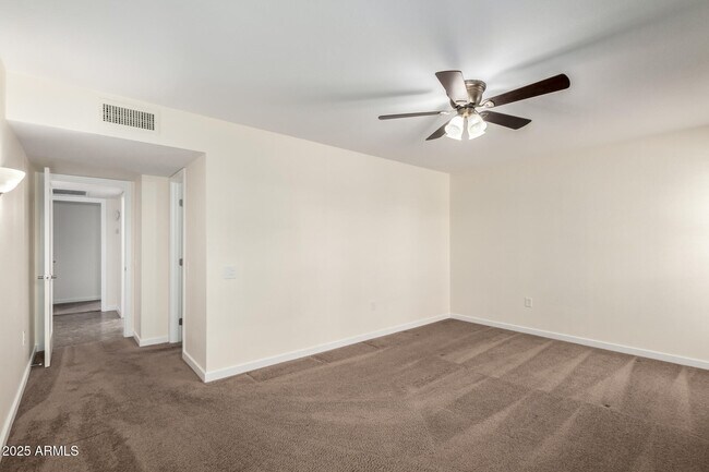 Building Photo - 12632 W Regal Dr