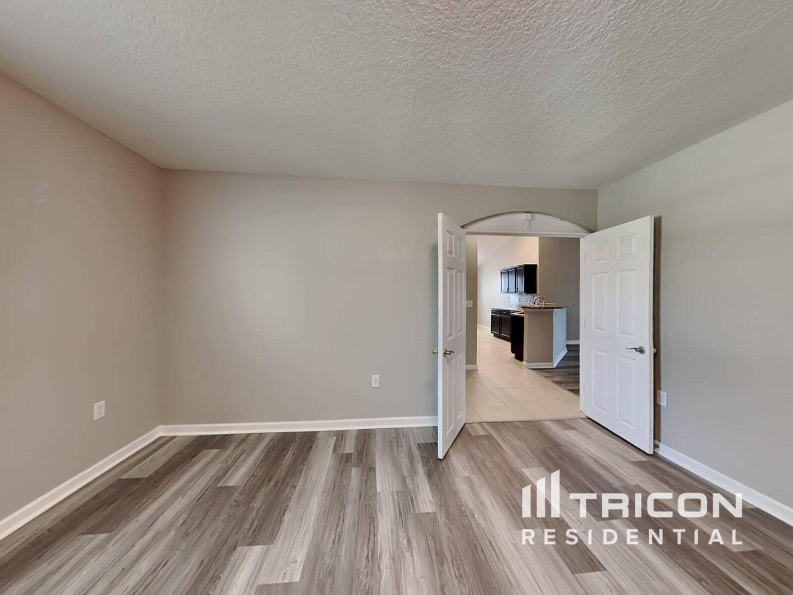Building Photo - 3213 Hidden Meadows Ct