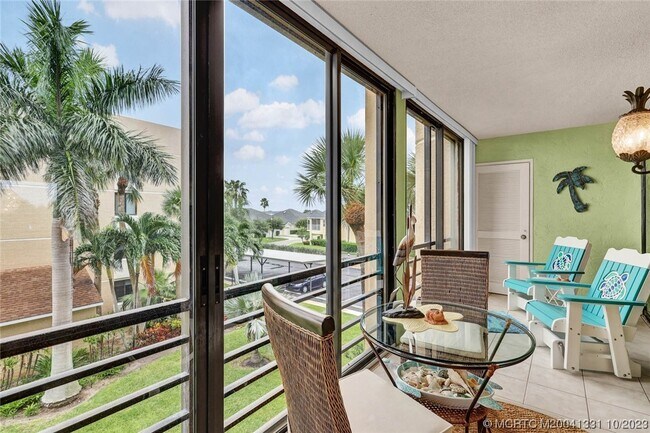 Building Photo - 3392 NE Causeway Blvd