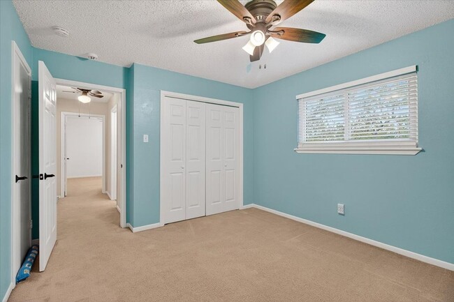 Building Photo - 4026 Northwood Dr