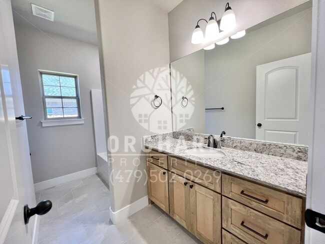 Building Photo - Tontitown- Single-Family Home- Beautiful Blakely Plan