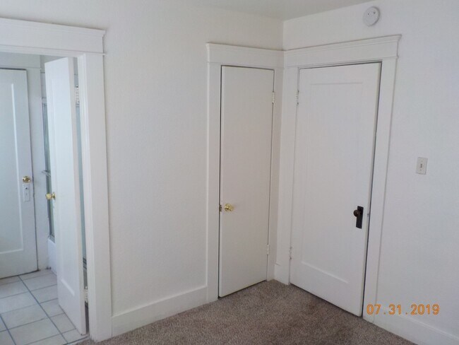 Building Photo - 1220 G St