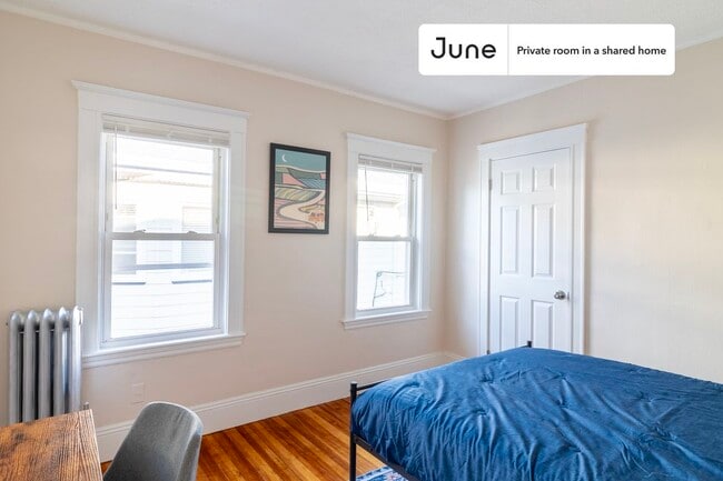 Building Photo - Room in Shared 6 bed/2 bath home in Allston