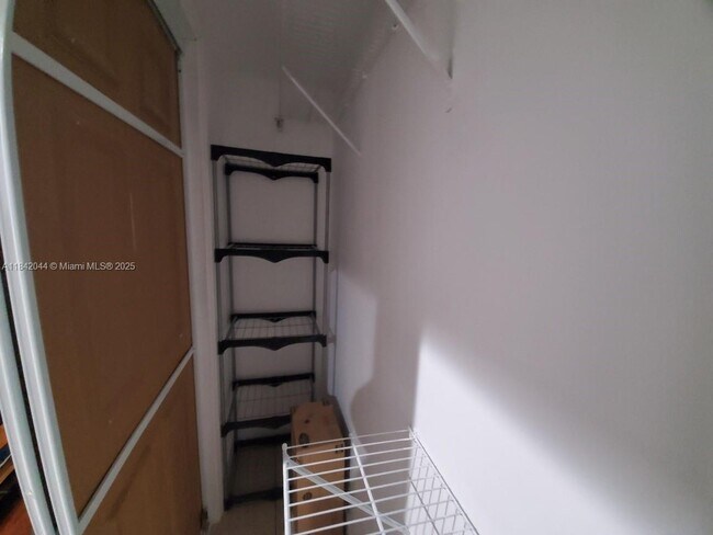 Building Photo - 16025 SW 53rd Terrace