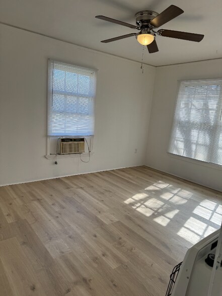 Building Photo - 4338 Cunningham Dr