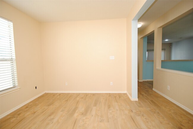 Building Photo - 18410 Fair Grange Ln