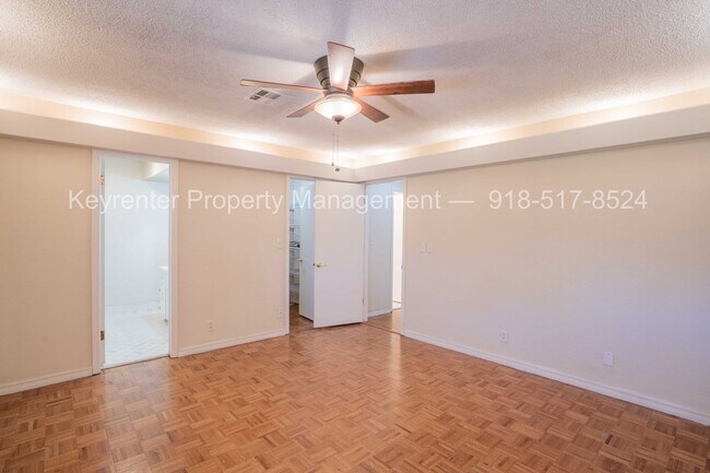 Building Photo - 3 Bed | 2 Bath in South Tulsa!