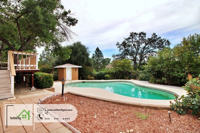 Building Photo - 3345 Golden Heights Dr