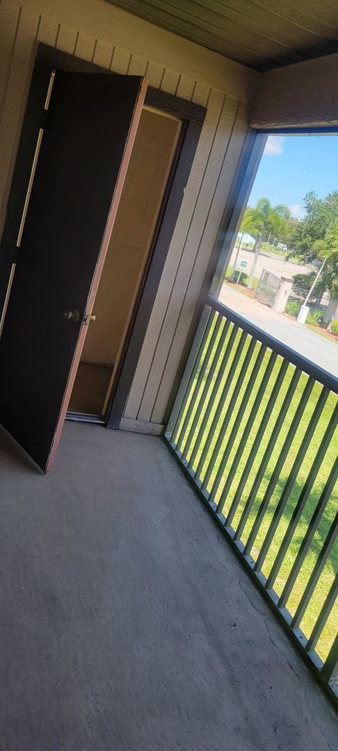 Building Photo - Two bedroom Two bath Condo