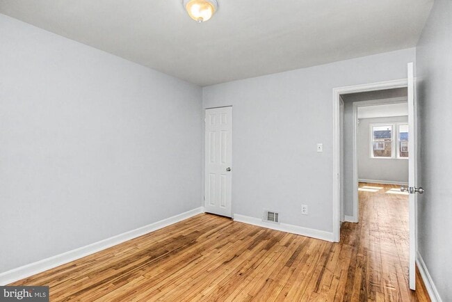 Building Photo - 416 Hornel St