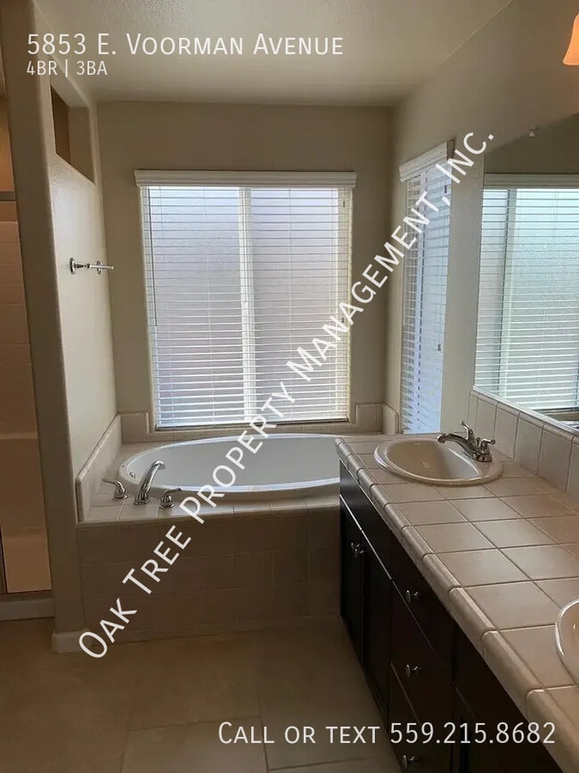 Building Photo - 5853 E Voorman Ave