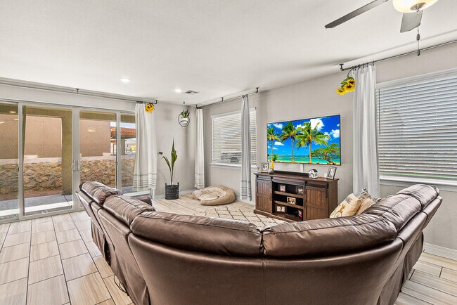 Building Photo - 14821 Tierra Escape Ave
