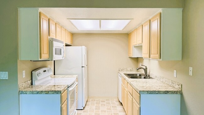 Building Photo - 9455 SW 146th Terrace