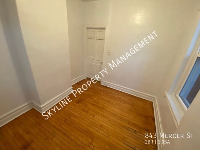 Building Photo - Gorgeous 2 Bedroom Home For Rent in Fishtown!