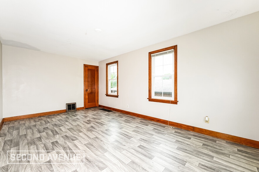 Building Photo - 1514 James St