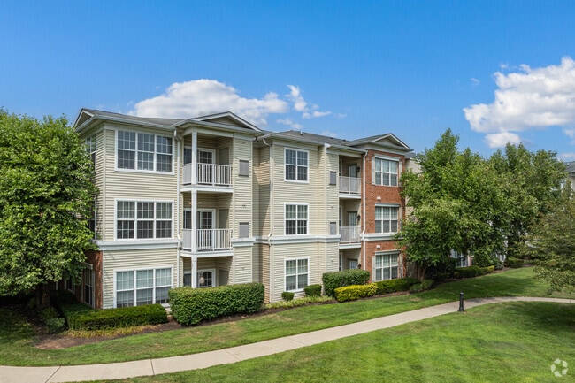 Building Photo - The Highlands at Morris Plains
