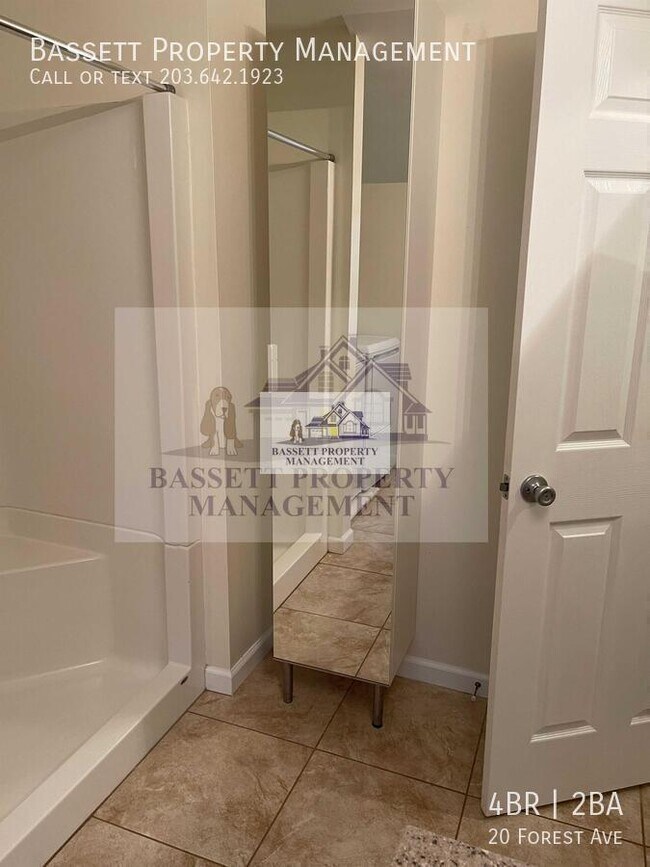 Building Photo - 20 Forest Ave