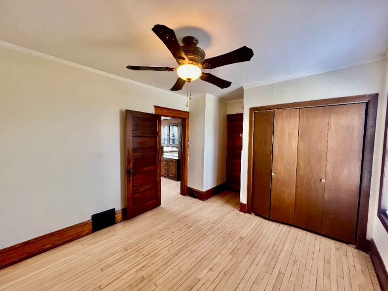 Building Photo - 716 N 9th St