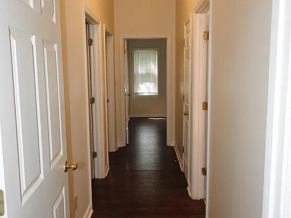 Building Photo - 1810 Magazine St