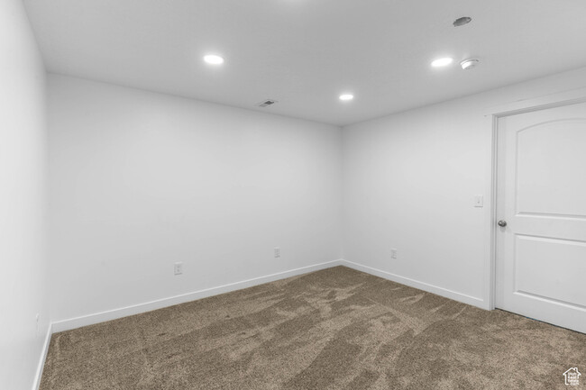 Building Photo - 1848 S 410 W