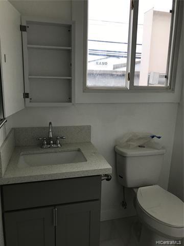 Building Photo - 1768 Silva St