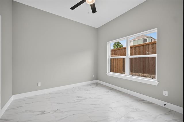 Building Photo - 2366 Usman Dr