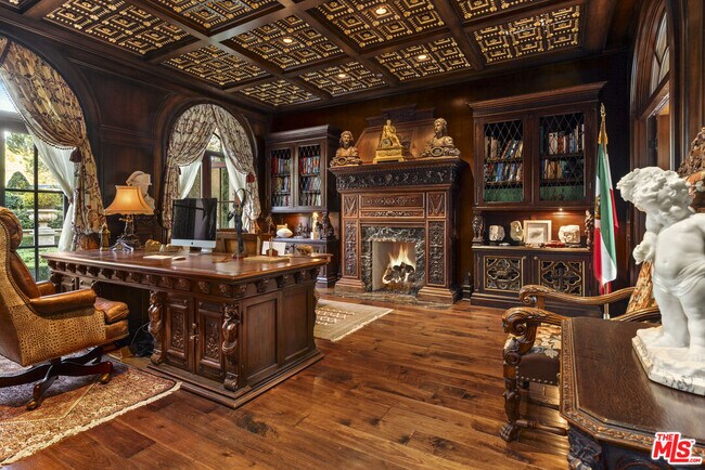 Building Photo - 28 Deep Sea