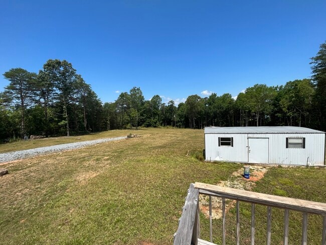 Building Photo - 492 McSwain Rd