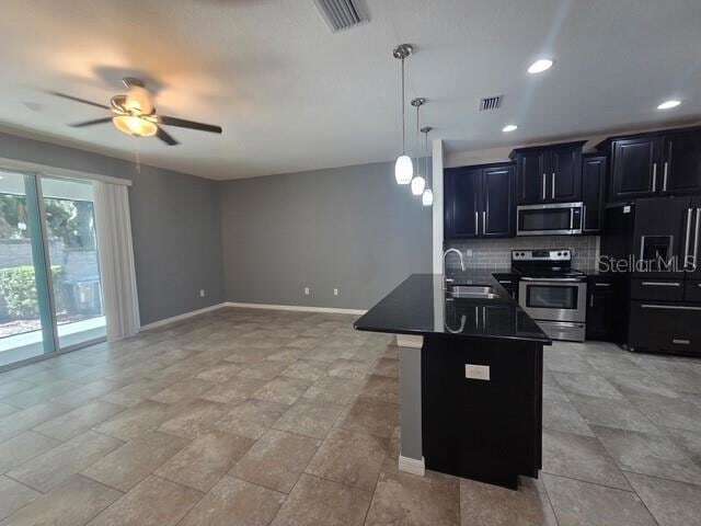 Building Photo - 6445 Baytown Dr